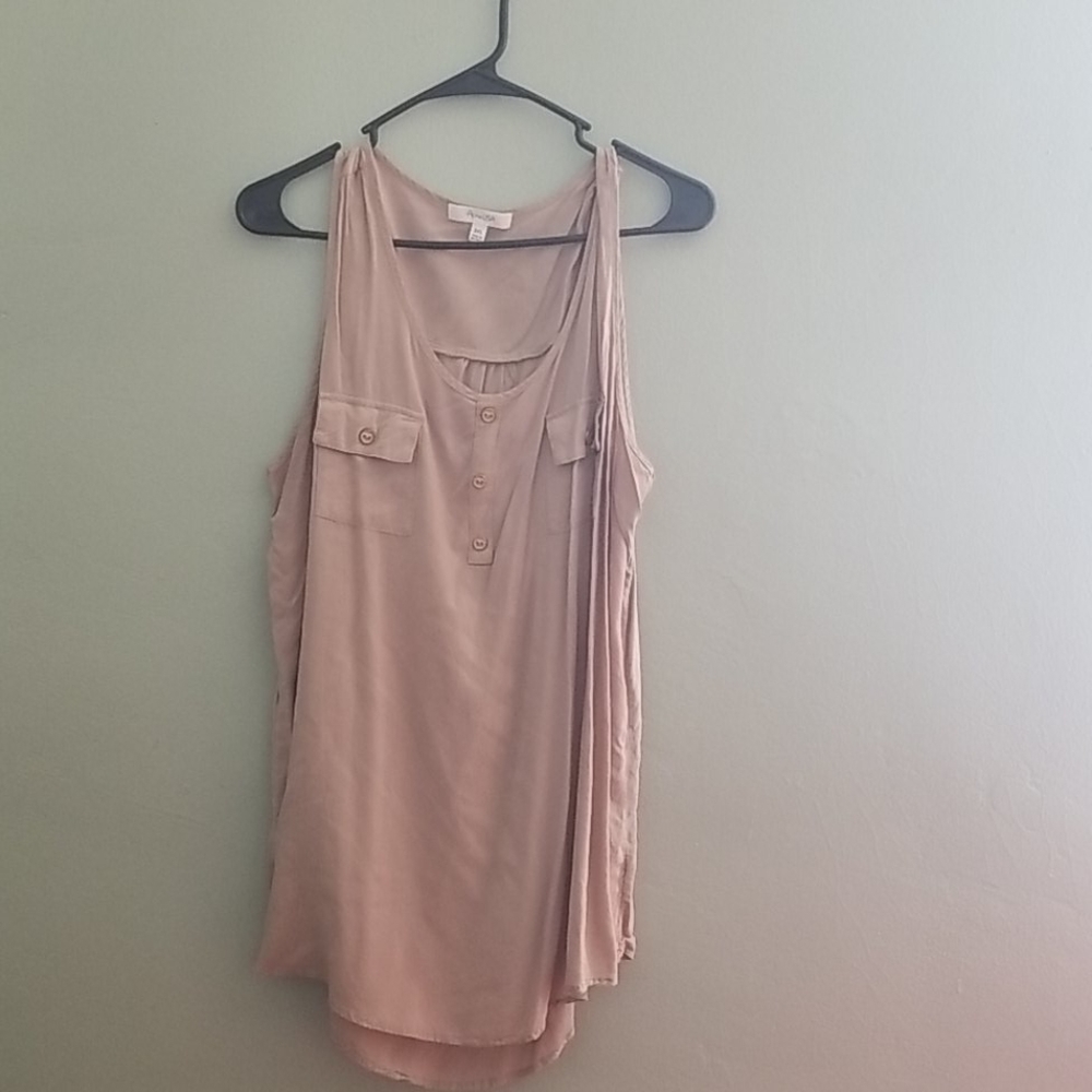 COPY - Sleeveless blouse